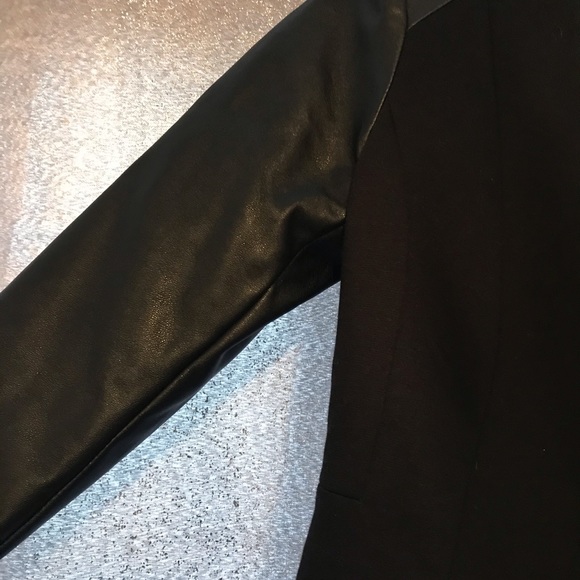 Mini Blazer - Picture 3 of 3